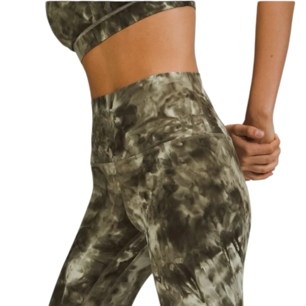Lululemon Align High-Rise 28